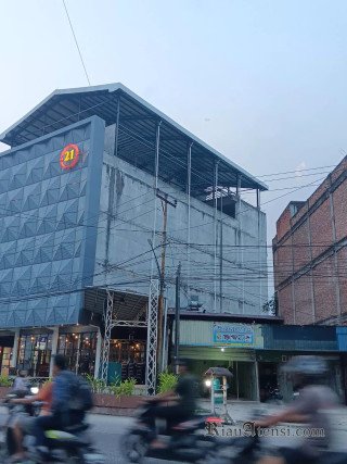 Diduga Tak Kantongi Izin PBG, Bangunan Super 21 Resto Dumai Terancam Dibongkar