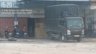 PT VIN Disorot, Aktivitas MinyaKita di Dumai Tuai Pertanyaan: Pengepakan atau Distribusi?